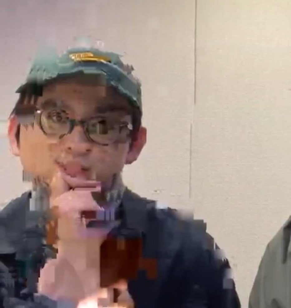 tuansmk's tweet image. guys he’s back