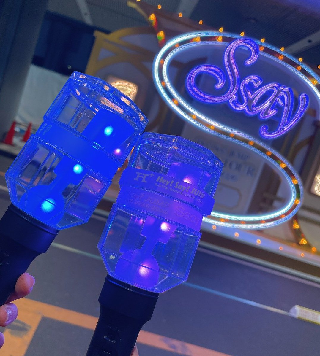 今年も共有します！JUMPのペンライトのラバーバンドをつけたままにして