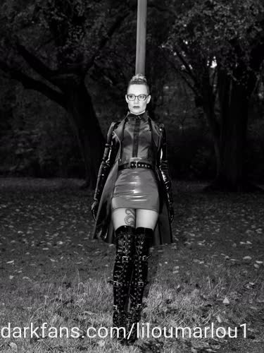 I just posted new content on Darkfans. You can see it at darkfans.com/posts/10670103…