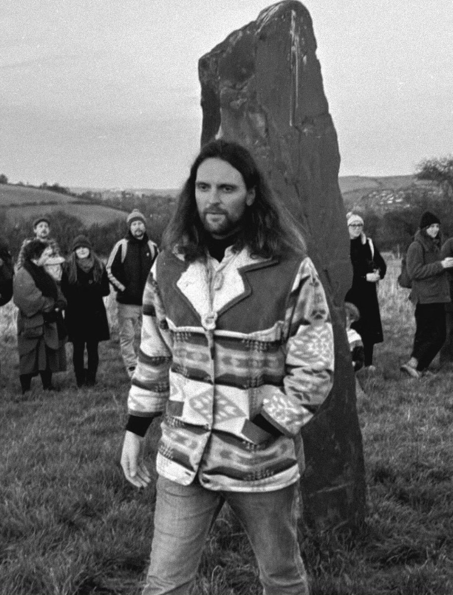 We (Faux Hex) –  released a new track in collaboration with our very talented friend <a href="/JAK_TH/">Jak Hutchcraft</a>

A FIELD NEAR LEEDS is an unusual groover bolstering Jak’s expansive spoken word poetry! Chthonic music for the criminally insane! For those feeling curious: song.link/afieldnearleeds