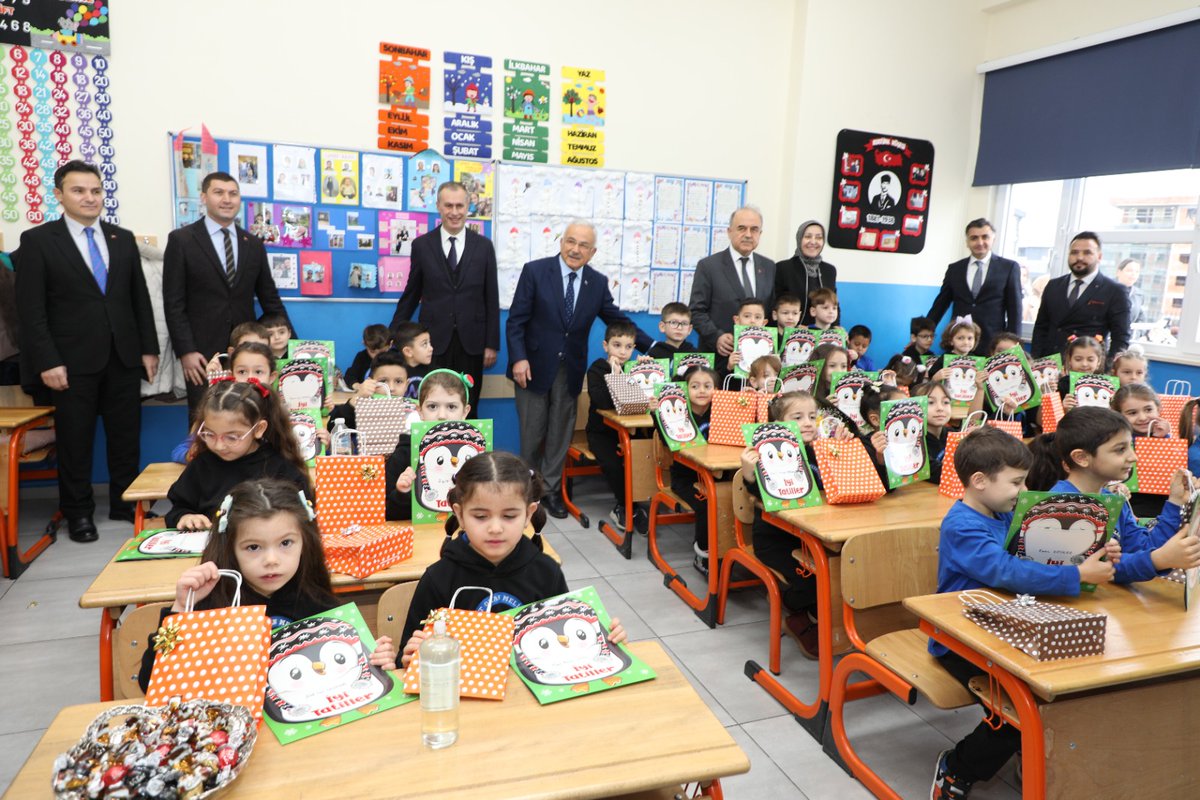 2️⃣0️⃣2️⃣5️⃣-2️⃣0️⃣2️⃣6️⃣ Eğitim-Öğretim Yılı 1️⃣. Dönem Karne Dağıtım Töreni Gerçekleştirildi

🌐 Haber
👇
🖇meb.ai/OYpb4I

#eğitimkentiORDU
#Ordu

<a href="/tcmeb/">Millî Eğitim Bakanlığı</a> <a href="/Yusuf__Tekin/">Yusuf Tekin</a> <a href="/TCOrduValiligi/">Ordu Valiliği</a> <a href="/mhilmiguler/">Dr. Mehmet Hilmi Güler</a> <a href="/mfvargeloglu/">MEHMET FATİH VARGELOĞLU</a>