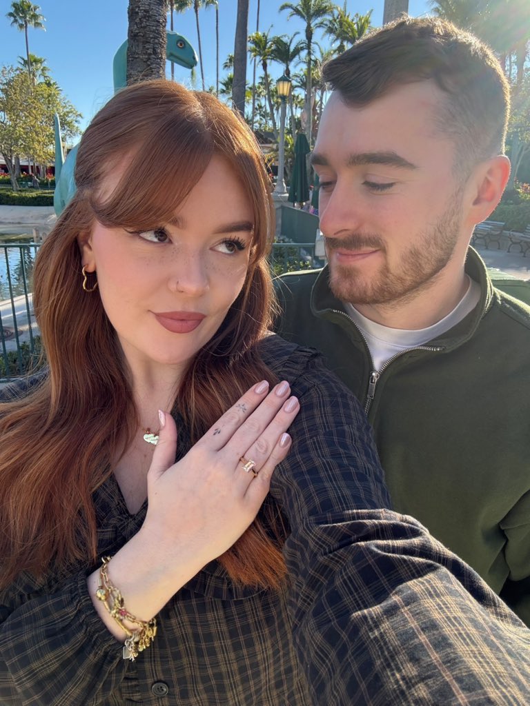 FNATIC meg tweet media