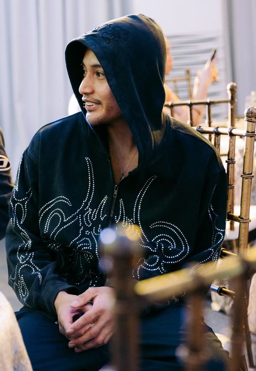 Dimples0206's tweet photo. Siguro naman ma debunk na yung theory ng mga bashers ni Ken na di umattend ng Thanksgiving party ng 1Z. Porket di kasama sa speech dami na agad kuda. Chos! Di ako galit, can't afford, marami na akong wrinkles. 😅

©️ @1zentertainment FB 

@felipsuperior #FELIP #SB19_KEN https://t.co/dIapcwCG3o