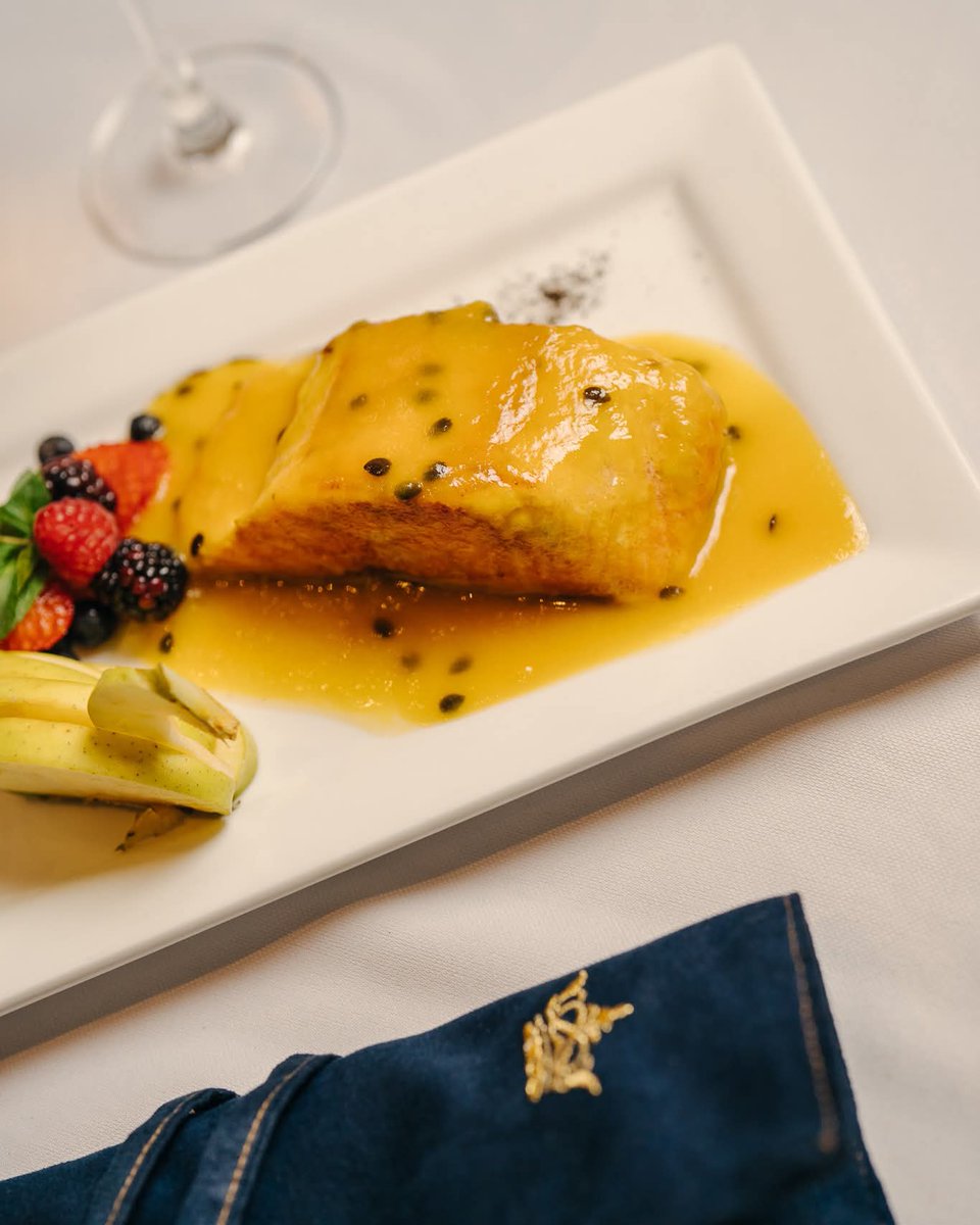 🍽️ Tradición con un toque contemporáneo
Restaurante Casa de los Muñecos 

 🤩 ¿Con qué platillo te quedarías para tu mediodía de hoy?
💬 Comenta abajo! 👇
.
.
.
#SaboresDePuebla
 #TesorosDeMéxico #PueblaGastronómico #PueblaCentro #ExperienciasTesoros #DescubrePuebla