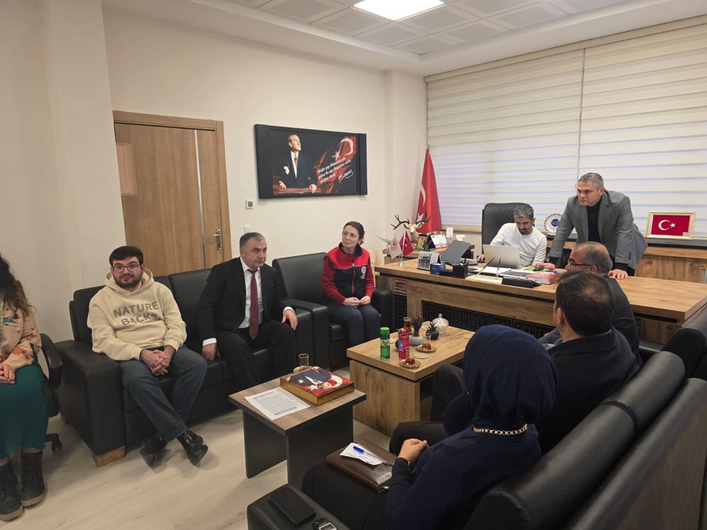 MustafaErtanAT1's tweet photo. Genel tarım sayımı 3. Re’sen kayıt çalışması kapsamında Bala ve Haymana ilçelerimizde değerlendirme toplantısı gerçekleştirdik. 
@ibrahimyumakli 
@trgmresmi 
@Bugemtr https://t.co/m3cbkNcdi0