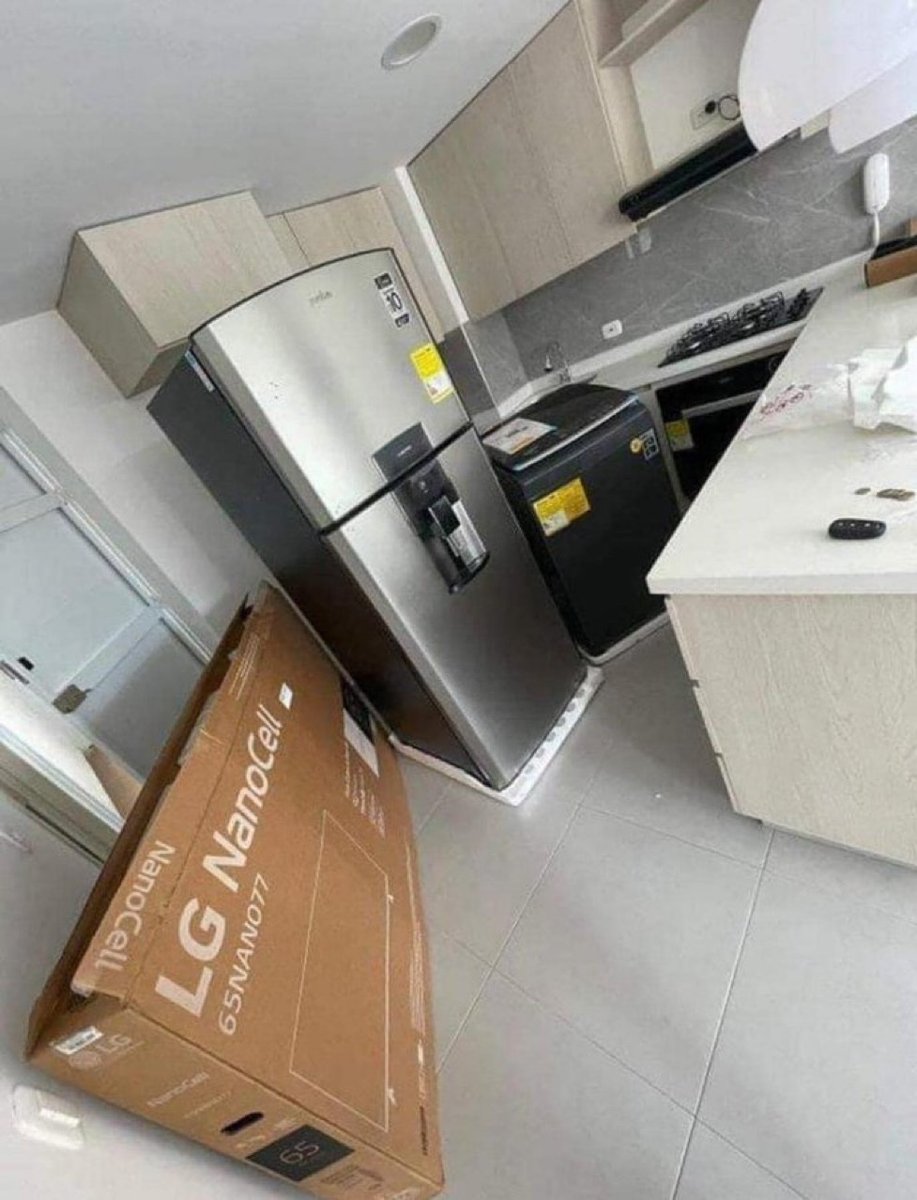 xotasagrada's tweet image. Um dia você é jovem, no outro você só se concentra em alcançar isso: