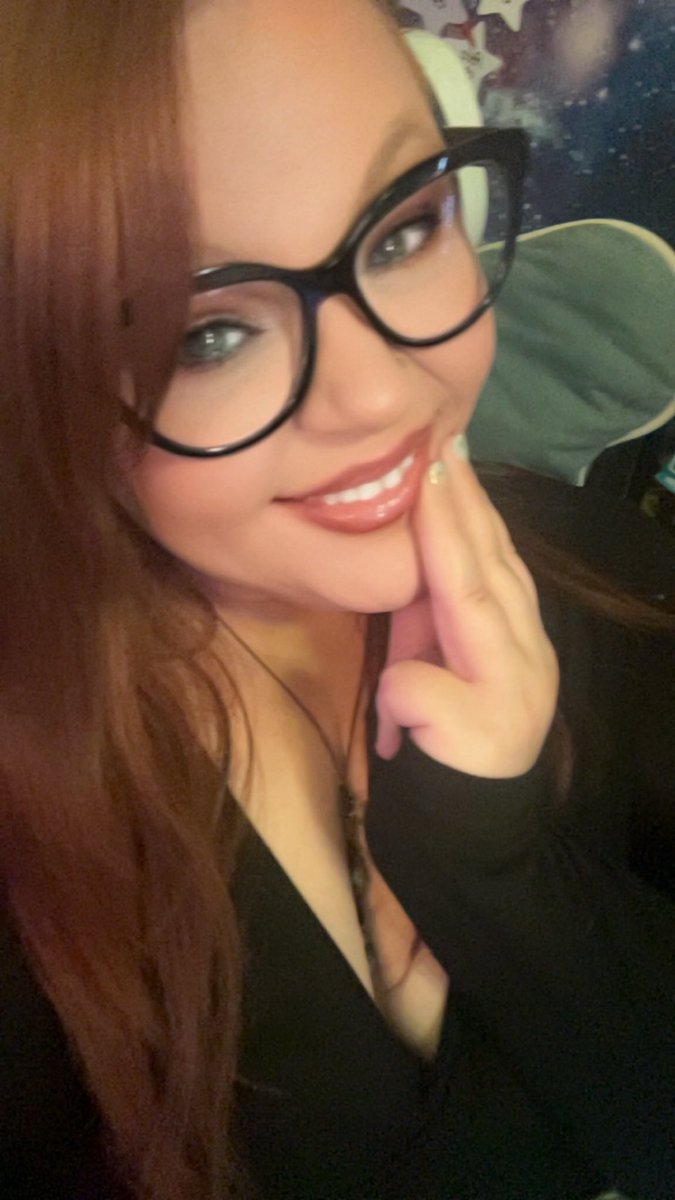 Happy Friday! We made it!

Love now with more <a href="/Hytale/">Hytale</a> on the community sub server!! Storage? Building? Exploration? 

All of it! Get in here!
Twitch.tv/Meistar 🌻