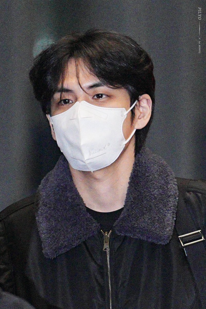 mubyeongdansu's tweet image. 짜증나...............................................