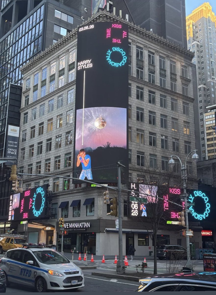 hsdaily's tweet image. Billboards for Kiss All The Time. Disco, Occasionally. in New York City and London!

(via braulioamado &amp;amp; underscoremolls)