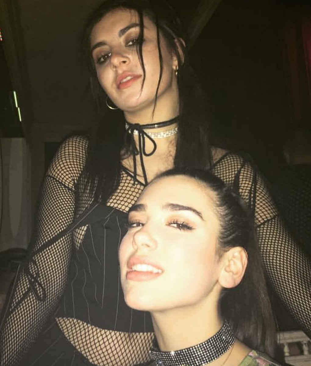 DUALIPA's tweet image. wow these 2016 memories are making me wanna un archive everything