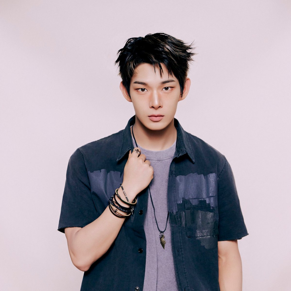 OneilyMusic's tweet image. Happy 26th birthday to STEVEN of AHOF!