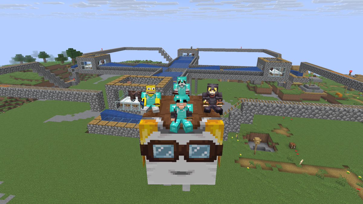 ELChexMC tweet media