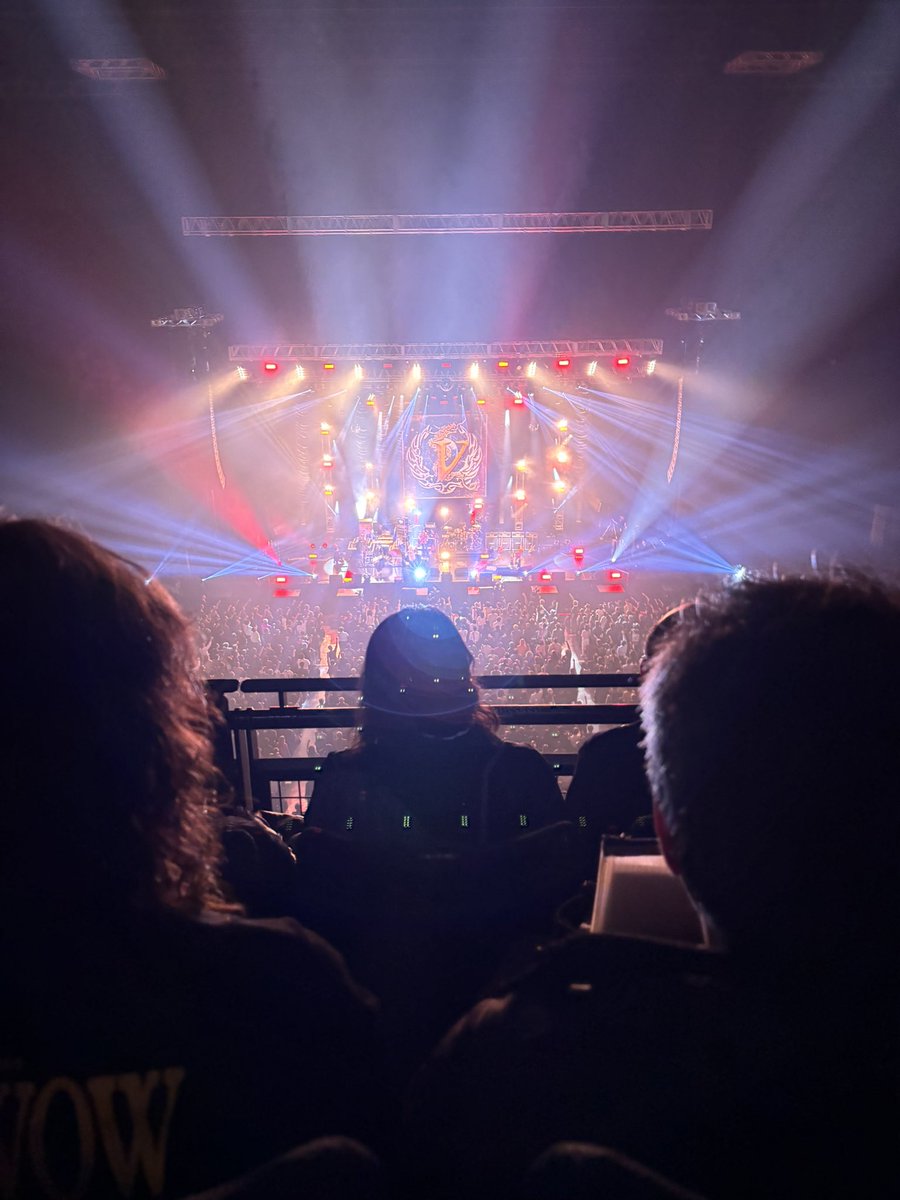 hashirumawarutobu44 tweet media