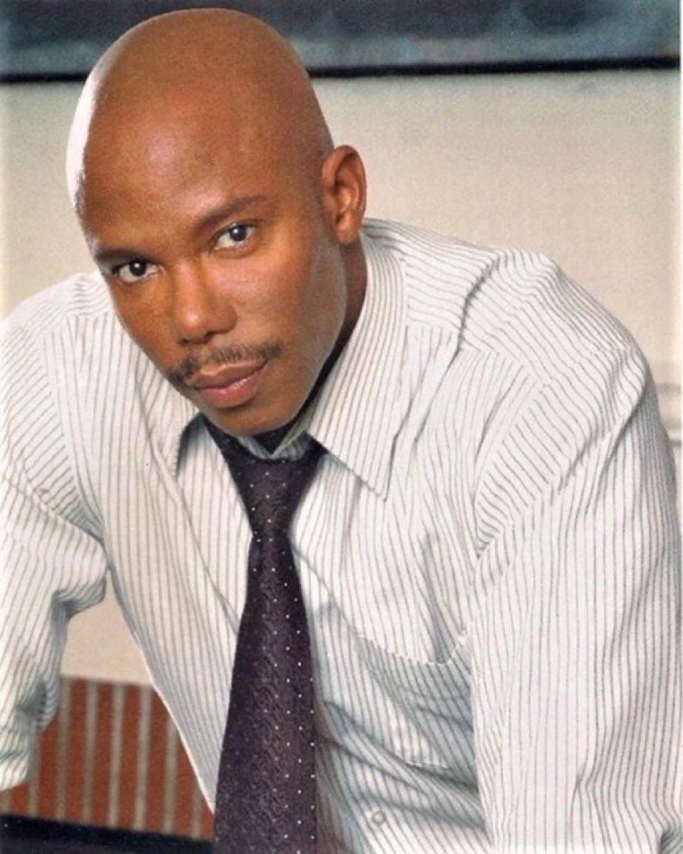 _Thebonezone's tweet image. No fucking way some of y’all are really watching season three