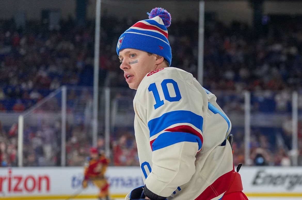 SleeperNHL's tweet image. Which team is going to land Artemi Panarin? 🤔