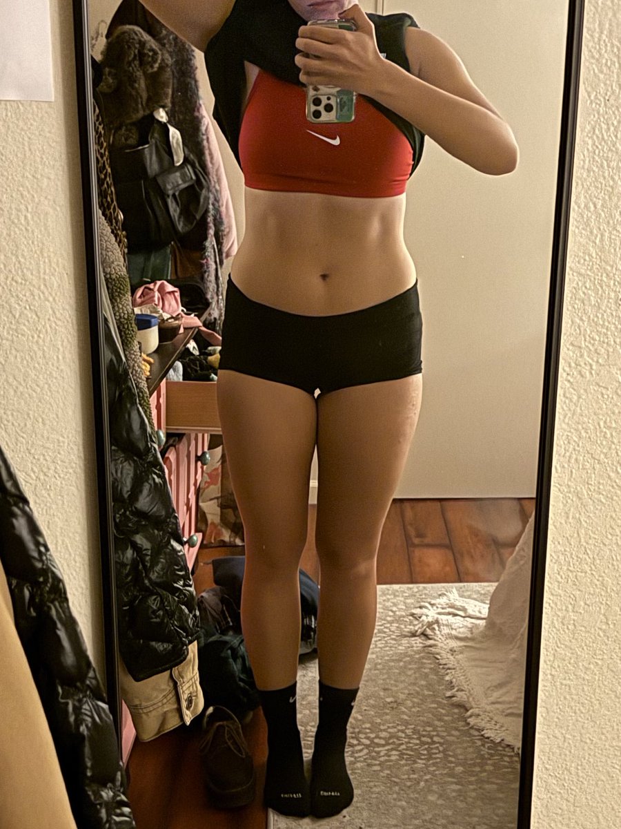 thinwolfhard's tweet image. Still fat as fuck but at least the ab workouts have been paying off