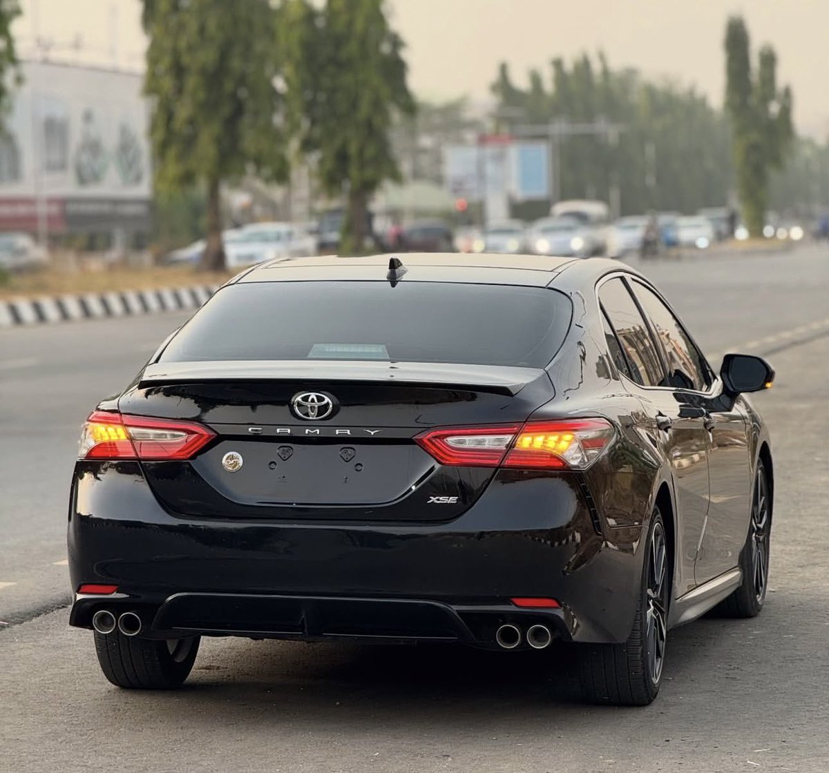 JoshAutos001's tweet photo. Foreign used Toyota Camry xse V6 2018 with original custom duty going for just....dm https://t.co/zemrFAGGlU