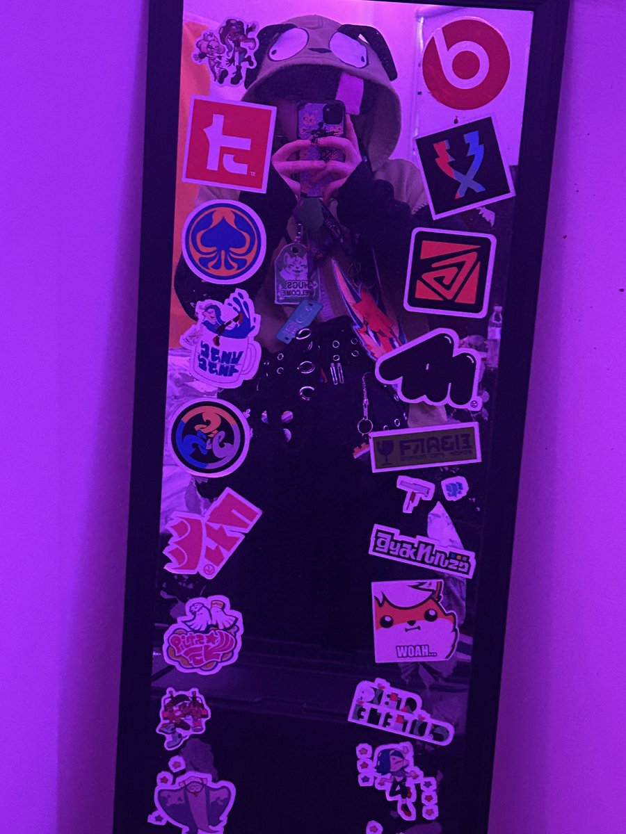 omw to #ANE2026 wheee
(even though I’m rlly not excited to have my crooked absive parents having to come this car ride is already hellish)