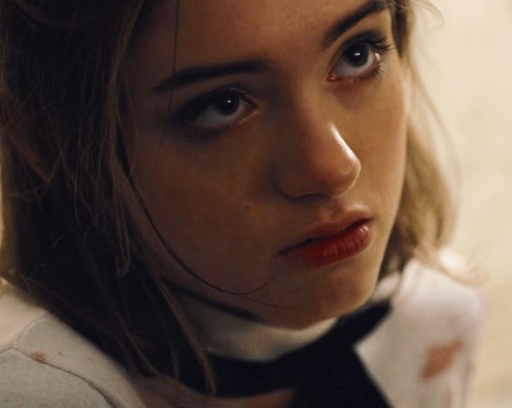 hollyfinalgirl's tweet image. it's so muggy in here