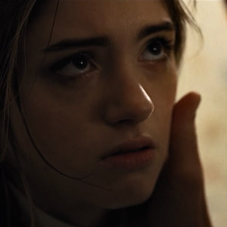 hollyfinalgirl's tweet image. it's so muggy in here