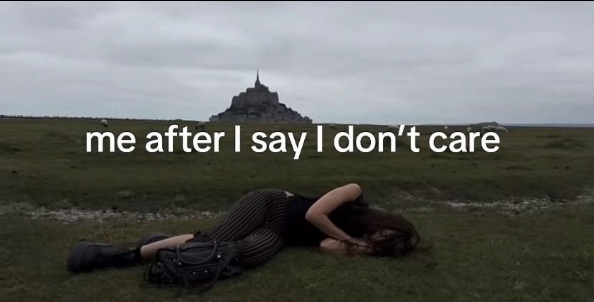 _g2dh's tweet image. كسرت خشم الفراق اللي تهابونه
وصديت عن واحد ماقوى على فراقه