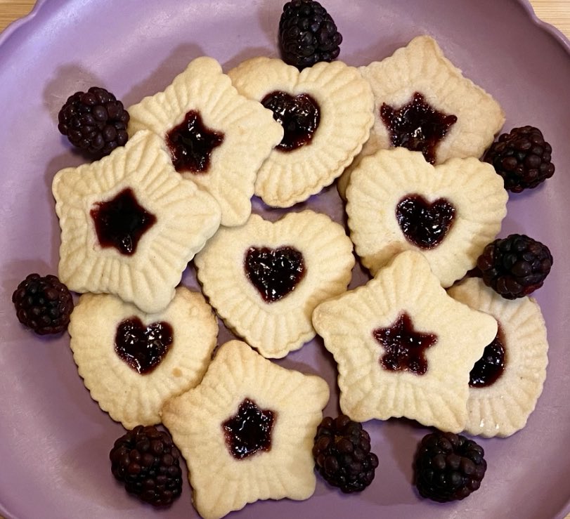 ghoul_of_rock's tweet photo. I made the #cafeghost thumbprint cookies! 

I used blackberry jam and a touch of fiori di Sicilia in the dough. They’re such a delightful little cookie….i haven’t had thumbprints in a while and these made me realize I need to make them more often!💜 https://t.co/CLU9VDglLb