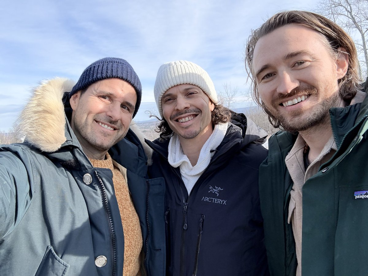 Co-leading a men’s retreat this weekend with my brothers @oloal and @CryptoMindcare. 

My heart is f