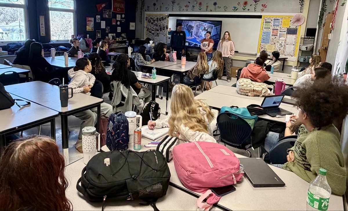 ISD future teachers tweet media