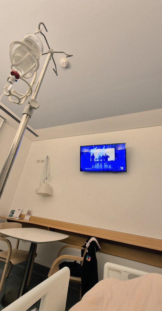 Propaganda live con aggiunta di #planetfunk per il venerdì sera post operazione, what else? ( <a href="/welikeduel/">Propaganda Live</a> non fatemi ridere troppo però...che i punti tirano 😅)