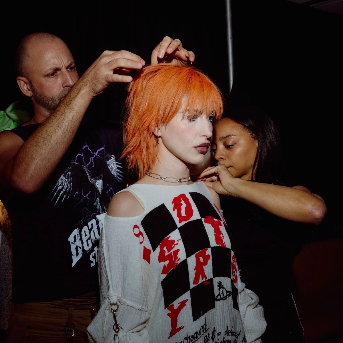 imaIiabiIityx's tweet image. hayley williams with orange hair appreciation post 🧡