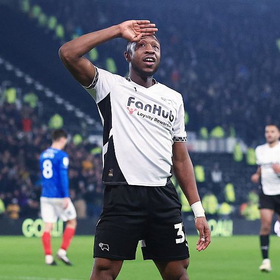 jhackett__'s tweet image. Thank you for everything, Ebou 🫡 

Can never question his heart, this man ran through brick walls for the badge on countless occasions.

Instrumental in our promotion and our survival. 

A serious cult hero.