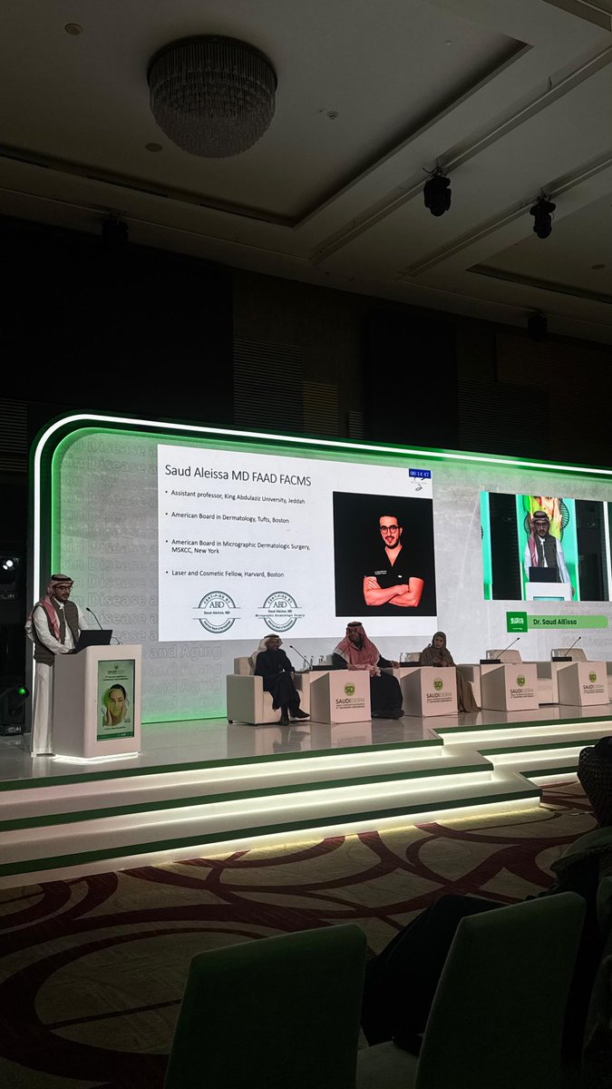AnnualSAUDIDERM's tweet photo. Sharing valuable clinical pearls, Dr. Saud Aleissa discussed innovative laser-assisted approaches for hypopigmentation 🤩 
A session rich in practical experience.

@Saud_Aleissa

#SaudiDerm2026 #RegenerativeSkin https://t.co/W0XdSyyBXy