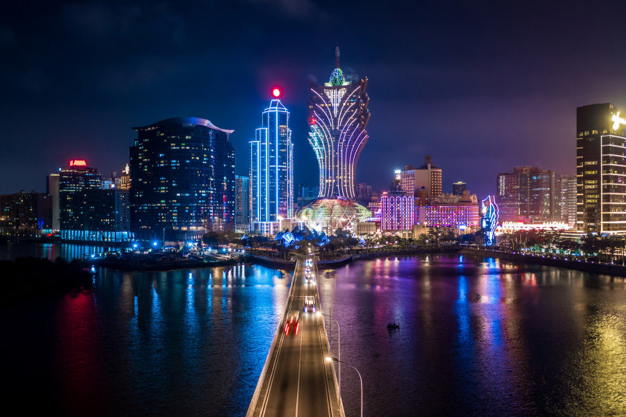#InTheSpotlightFGN - JP Morgan lowers Macau gaming industry's 2026 adjusted EBITDA forecast to MOP71.9 bn due... #JPMorgan #MacauGaming #EBITDA #CasinoProfit #FocusAsiaPacific focusgn.com/asia-pacific/j…