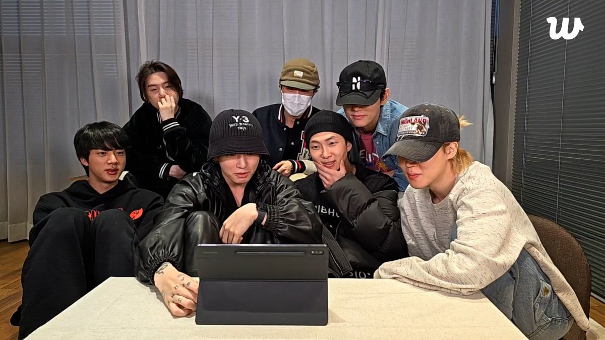 ‘อารีรัง’ ในความหมายที่ #BTS ถ่ายทอดถึงอาร์มี่

แม้ในเกาหลีจะมีการวิเคราะห์ความหมายคำว่า อารีรัง หลายทฤษฎี แต่หนึ่งในความหมายที่ใกล้เคียงกับที่ <a href="/BTS_twt/">방탄소년단</a> ตั้งใจจะสื่อสารถึงอาร์มี่ผ่านอัลบั้มใหม่คือ ‘ความคิดถึง’⠀

สำหรับคนไทยอาจเคยได้ยินเพลงอารีรังอยู่บ้าง