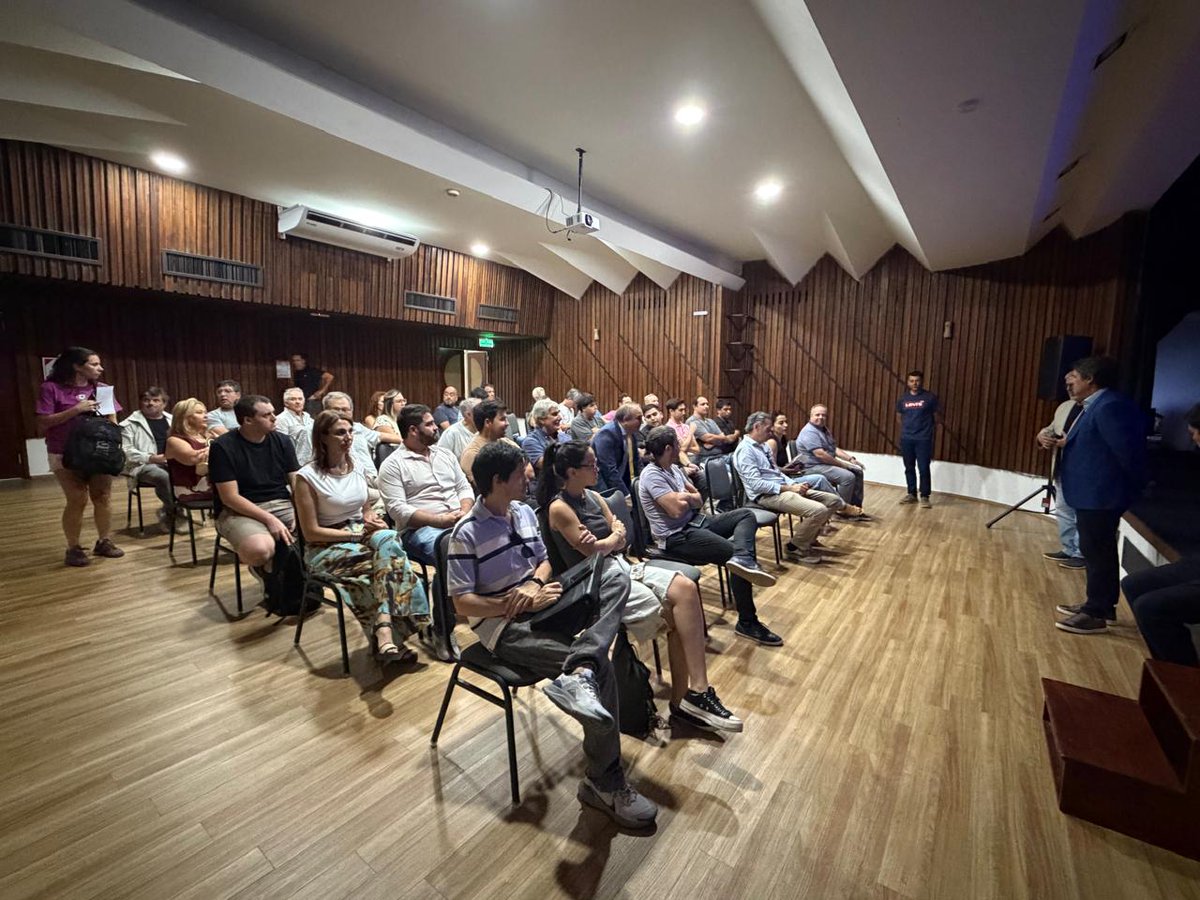 MarianoGaidoOk's tweet photo. Arrancaron las reuniones con los frentistas por la obra de la Av. Mosconi 🤝
Diálogo, consenso y acompañamiento para una transformación histórica que ya está en marcha. https://t.co/pCjTfThdhq
