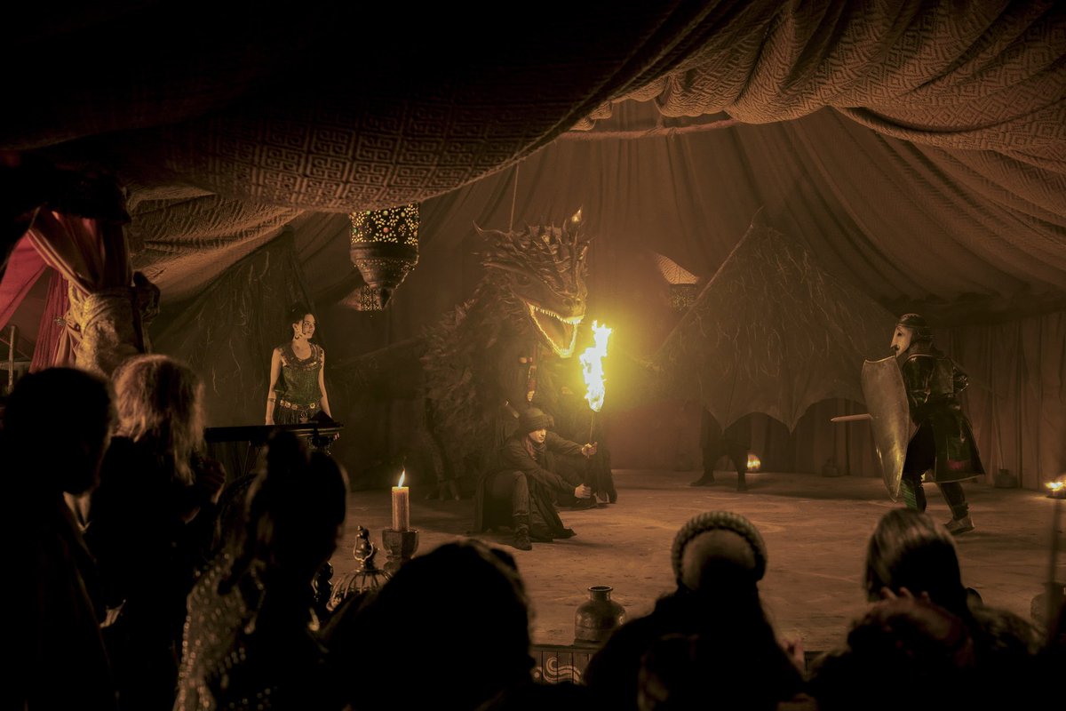 Westeros tiene nuevas historias que contar.
Y esta vez, los héroes no nacieron para serlo.
🌿 EL CABALLERO DE LOS SIETE REINOS expande el universo de Juego de Tronos con una mirada más íntima y profundamente épica.
📅 Estreno: 18 de enero,  p.m.
📺 <a href="/StreamMaxLA/">HBO Max Latinoamérica</a>