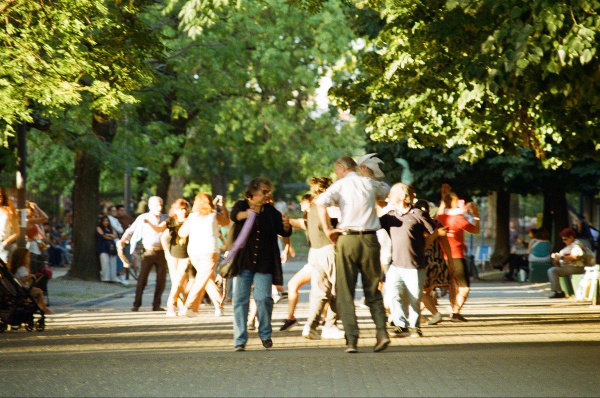 parque centenario // kodacolor 200