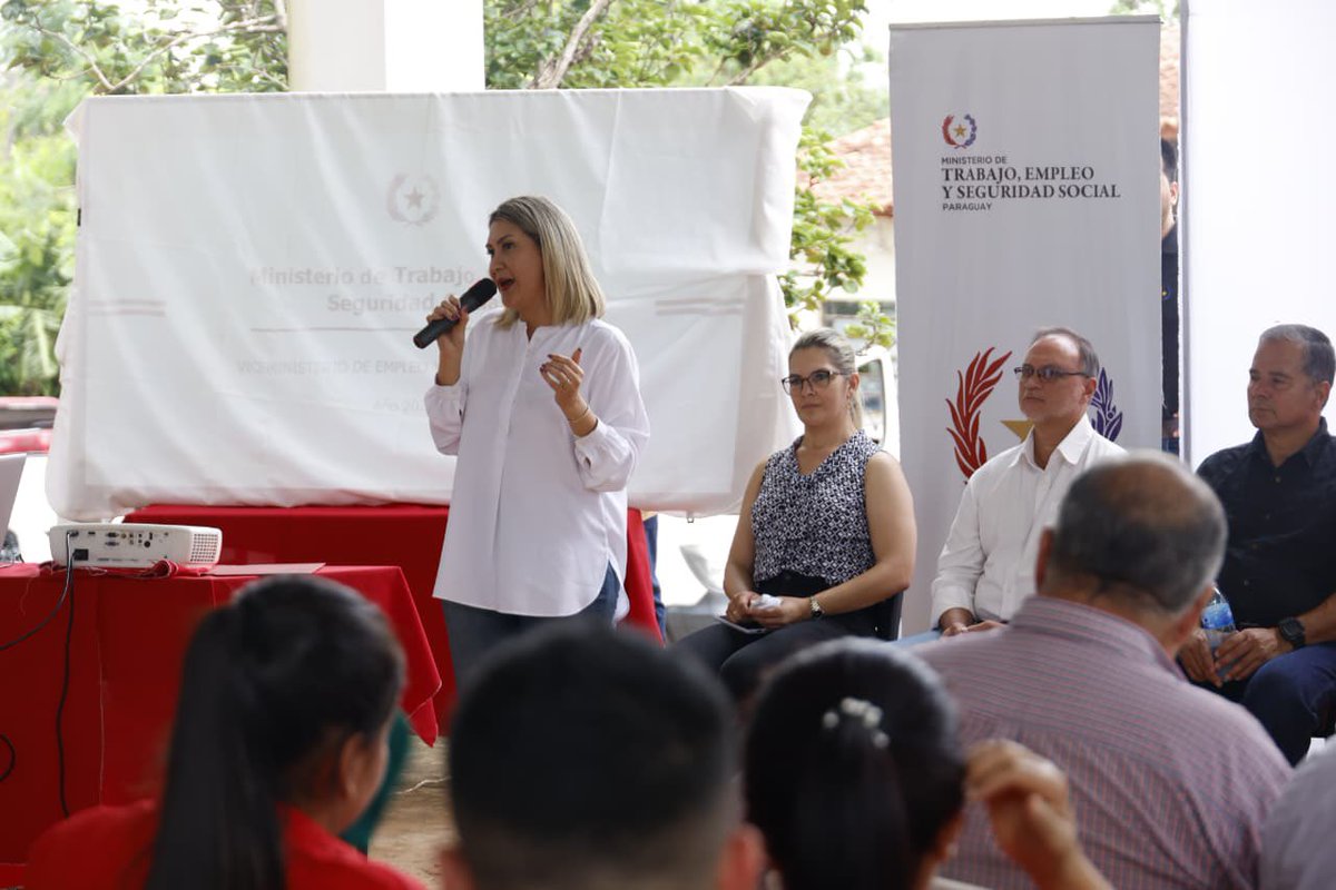 📍#SanPedro | Más oportunidades para los trabajadores del campo!

Hoy estuvimos en el distrito de Choré, en San Pedro, junto al ministro de Agricultura <a href="/CarlosGimenezFL/">Carlos A. Gimenez</a> socializando con agricultores y productores del departamento sobre el Programa de #EmpleoCircular, una