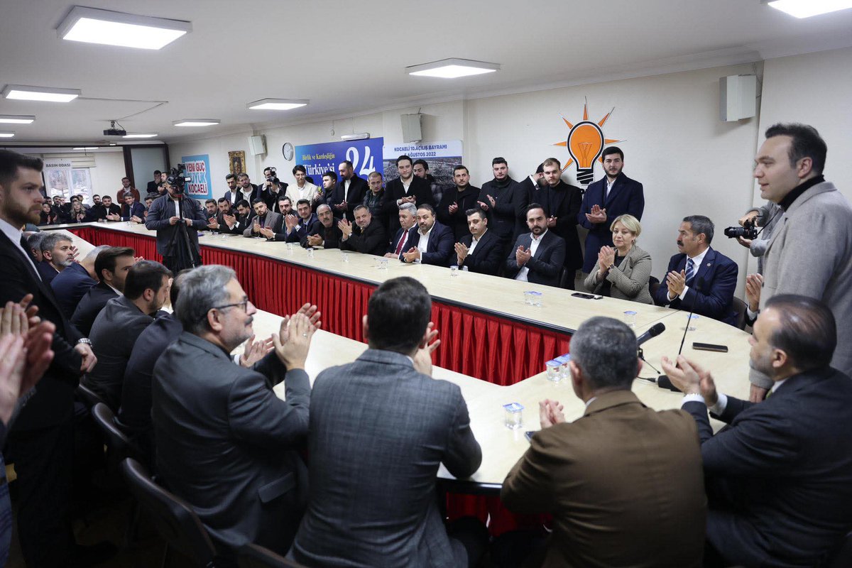 DCSiviloglu's tweet image. Bugün şehrimizde gerçekleştireceğimiz bir dizi program kapsamında, Gençlik Kolları Başkanımız Sayın Yusuf İbiş’i İl Başkanlığımızda coşku ve muhabbetle karşıladık.