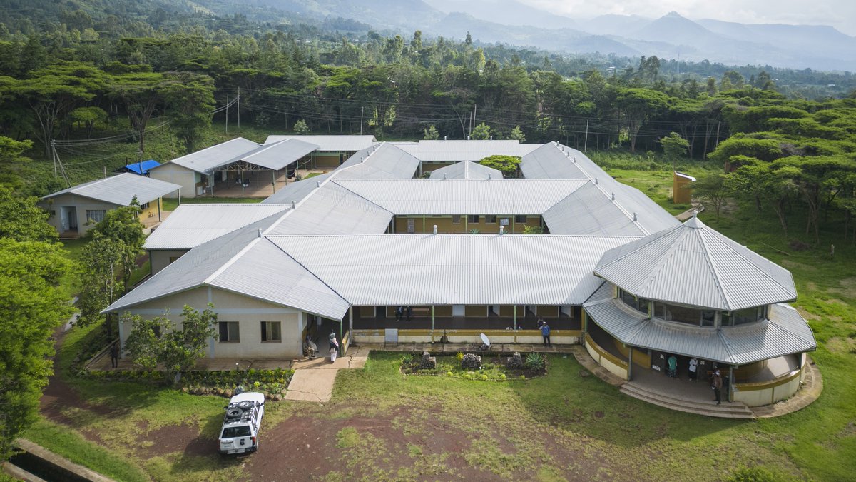 ProjectMercy's tweet image. Sister Meseret oversees our hospital in Yetebon, Ethiopia that ensures expecting mothers can deliver babies in a state-of-the-art facility, helping mother and child to reach their full potential and thrive. Read more: projectmercy.org/news/healing-w…
