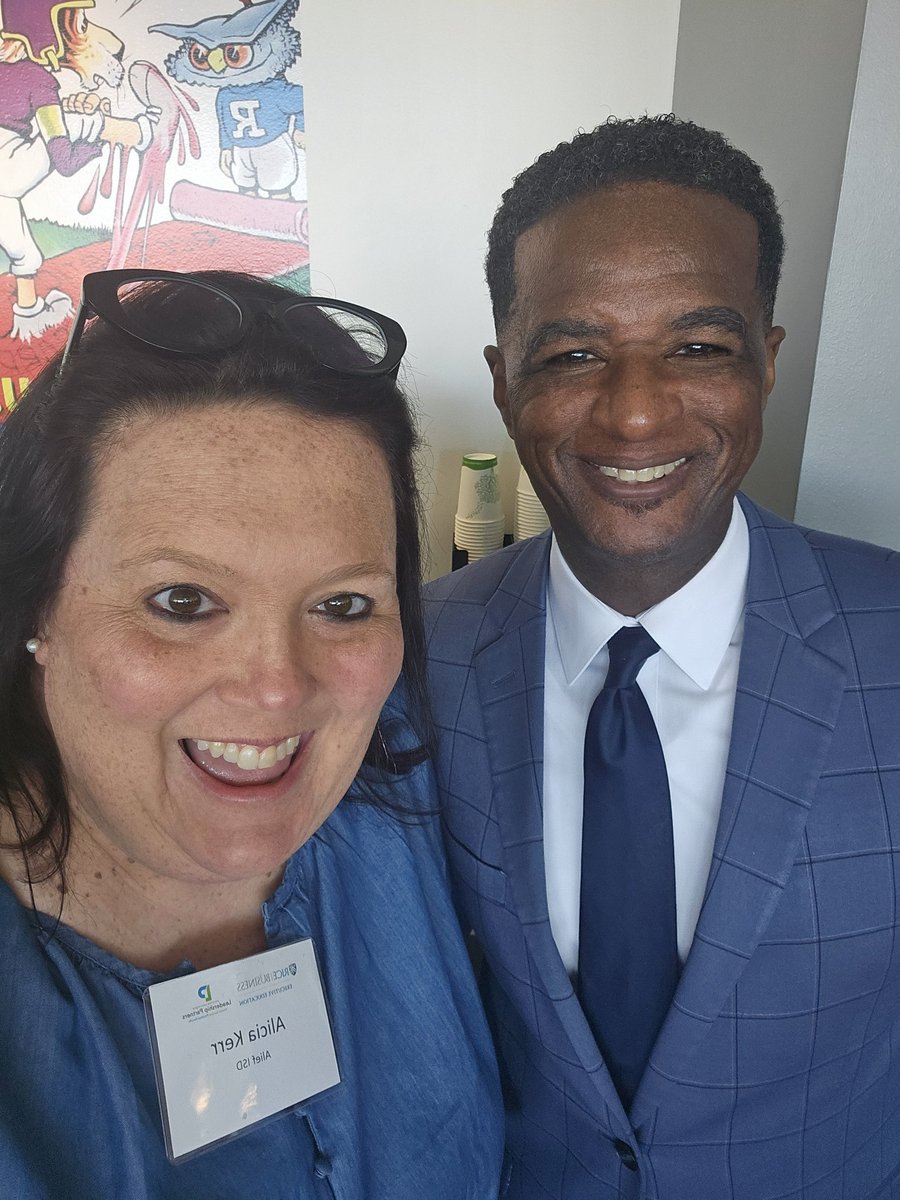 bigfunPhD's tweet image. Selfie recreated! Younger and better looking.  @Leaderpartners @newfrontier21 #PLCatWork #GrowthMindset