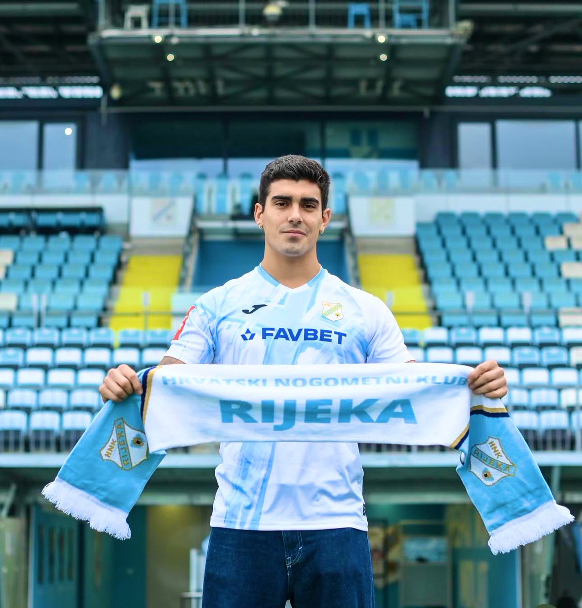 papi_pereda's tweet image. Alfonso Barco 🇵🇪 (24 y/o) has officially been announced as the new signing for club Rijeka. The Croatian club is the current reigning champions of the HNL. First European experience for the Peruvian midfielder.