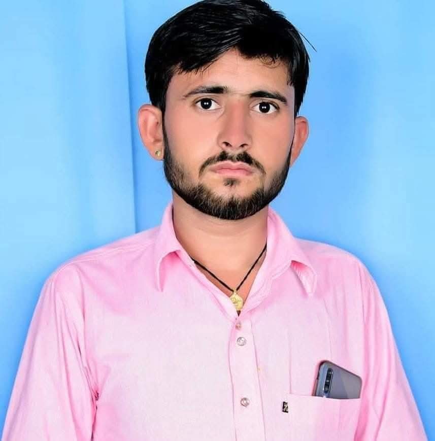 Wish you  very happy birthday dear brother 🙏🥳 
#Happy_birthday_LakhaRam