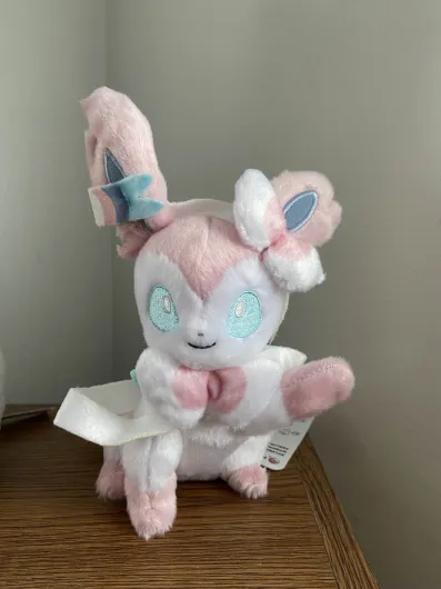 Alice tweet media
