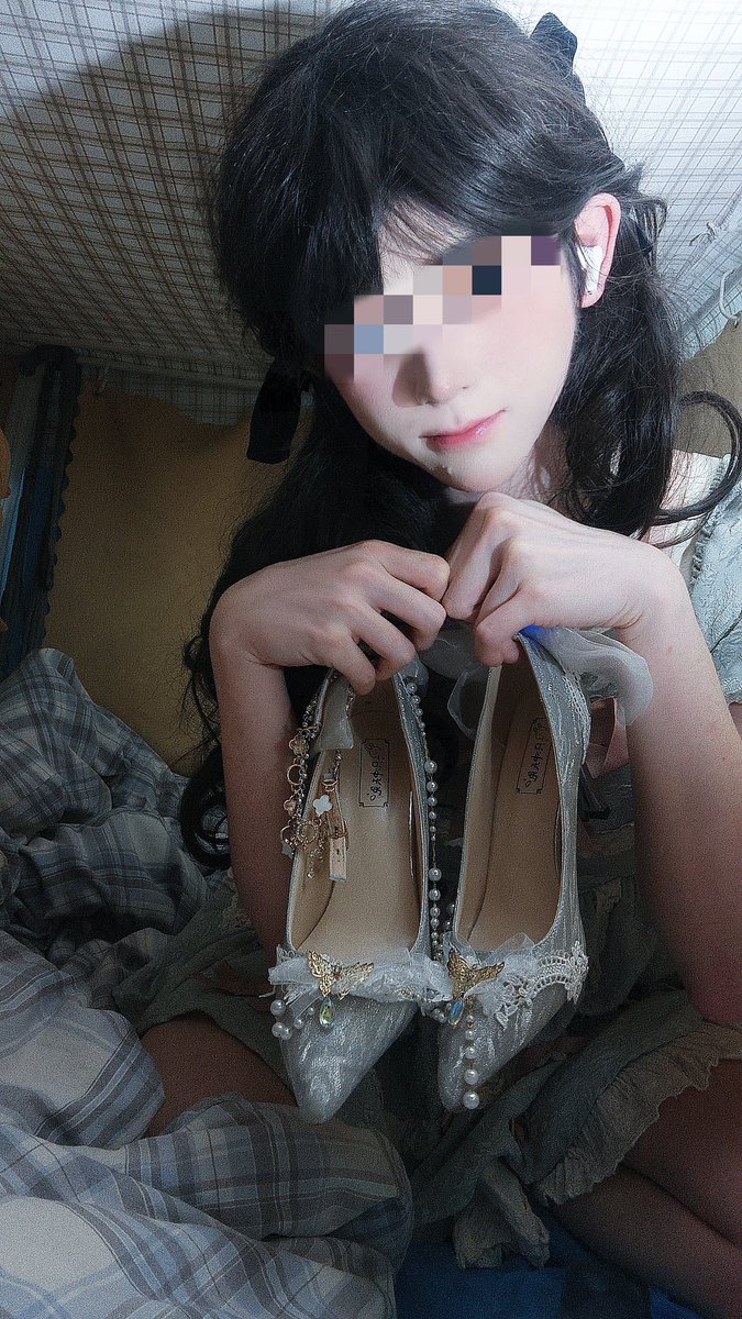 bionicocat's tweet image. 精盆还是饭盒呢 #精盆 #男娘 #丝袜男 #高跟鞋控 #伪娘肉便器 #伪娘骚货