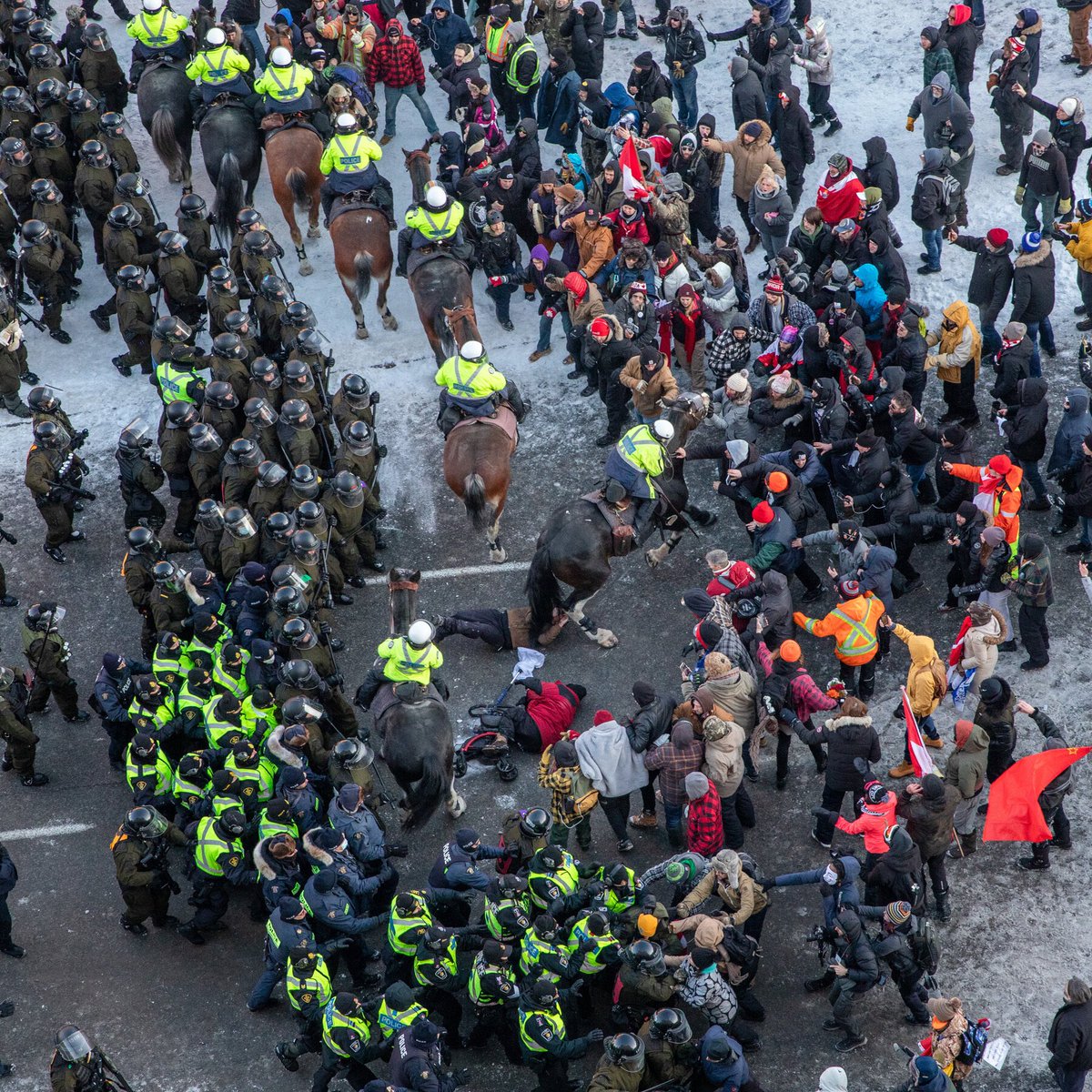 BREAKING: The Federal Court of Appeal has ruled that the Trudeau government failed to meet the legal threshold to invoke the Emergencies Act, finding that freezing bank accounts and banning assemblies violated constitutional rights 🇨🇦