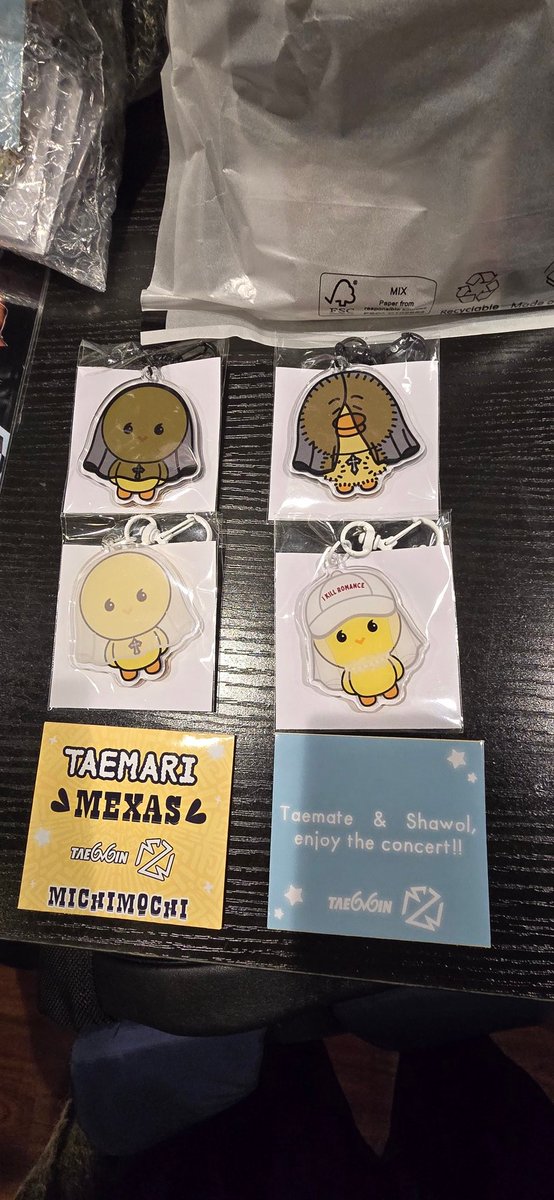 lemvmex's tweet image. Hi, I will be giving out these freebies today (Friday) at the Dolby between 2:30 and 4:00 pm ❤️
Don't miss them 😉!
#Taemin_Veil_in_Las_Vegas