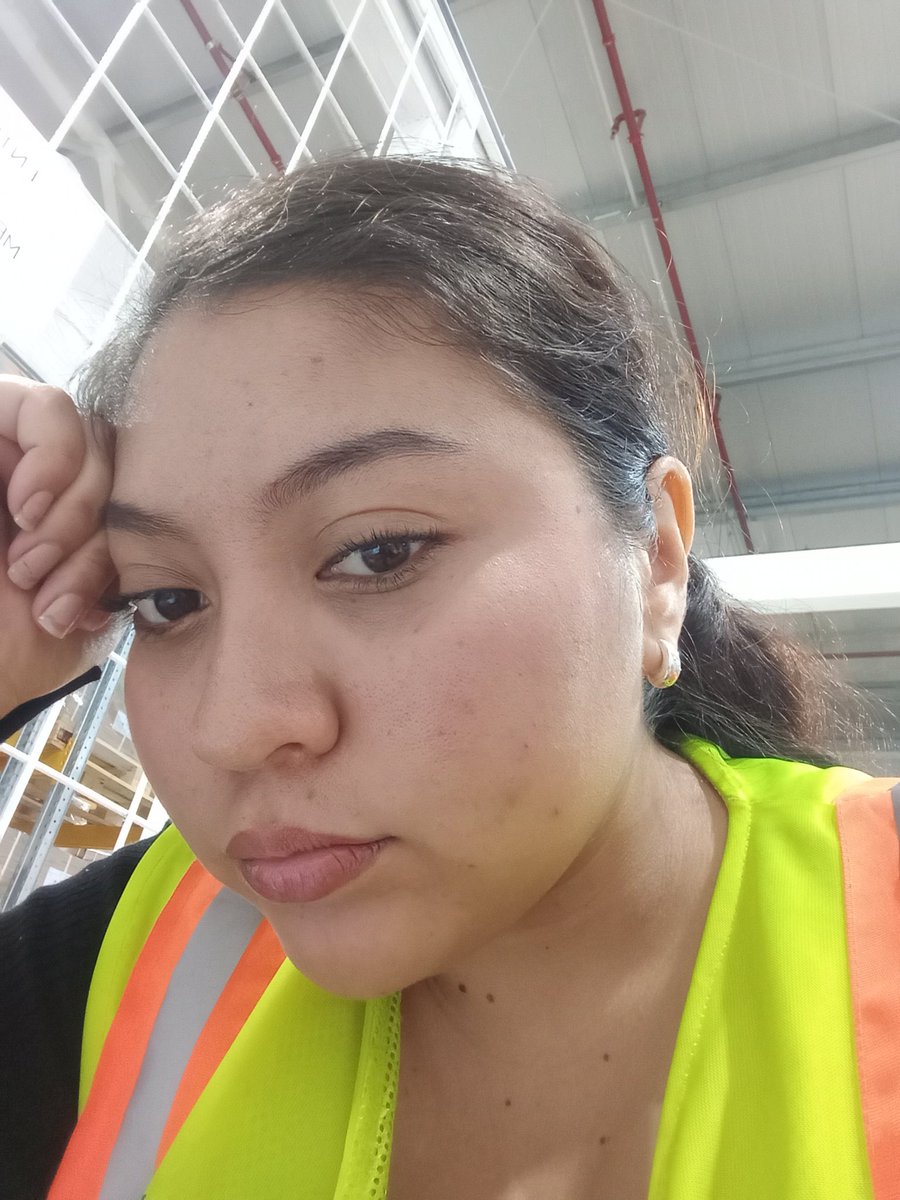 Lo que hace un buen liner y tinta de labios del cincuentazo 💋