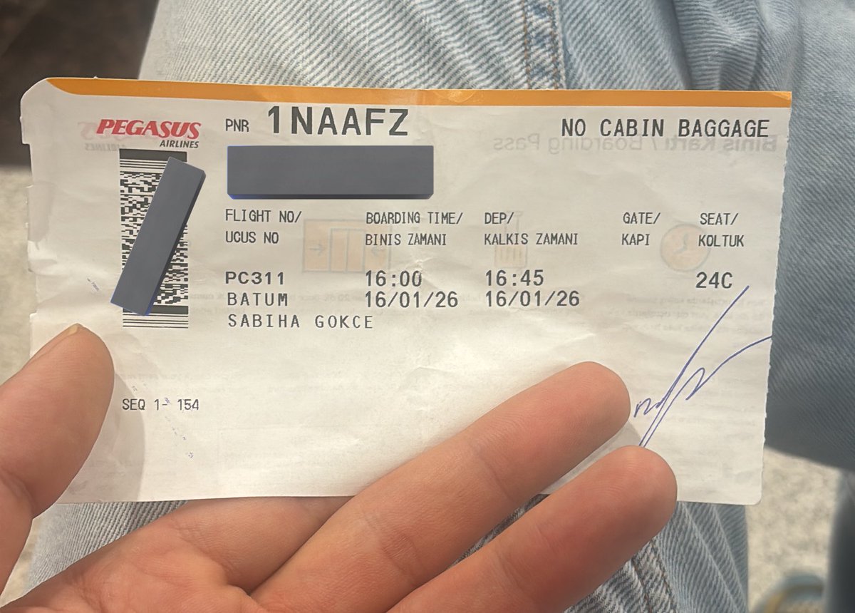 Bugün 16.45 kalkışı olan Batum-İstanbul Pegasus uçağı hava şartları dolasıyla kalkmamıştır Batum anlık 21.30 saati ve halen yolcular havalimanında bekletilmektedir.
Öncelikle can güvenliğimizi düşündüğünüz için teşekkürler
Fakat daha bitmedi <a href="/pegasusdestek/">PegasusDestek</a> <a href="/ucurbenipegasus/">Pegasus Hava Yolları</a> ⬇️
