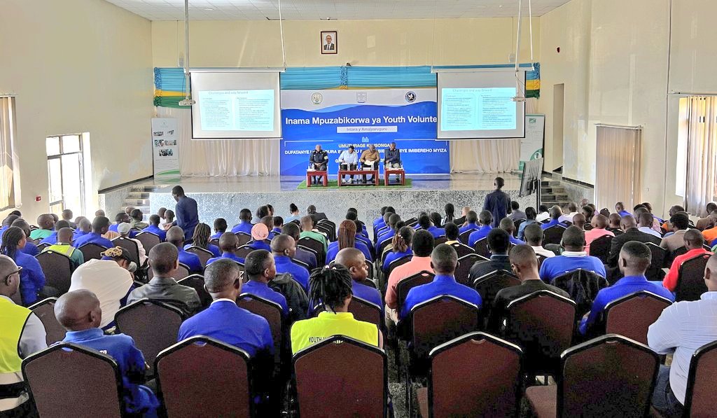 RYVCPNorthern's tweet photo. Abitabiriye Inama Mpuzabikorwa ya @RwandaYouthVol1 baganiriye ku bikorwa by'uru rubyiruko ari na ko hafatwa ingamba  zo kurushaho kubinoza mu nyungu z'umuturage @jnabdallah @gahundemaurice @KubanaRichard @Rwandapolice @RwandaNorth @GakenkeDistrict @GicumbiDistrict https://t.co/qmTs2hPPN4